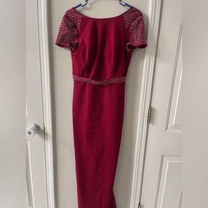Burgundy Maroon wedding guest dress size 6 Med Excellent condition. Worn once.